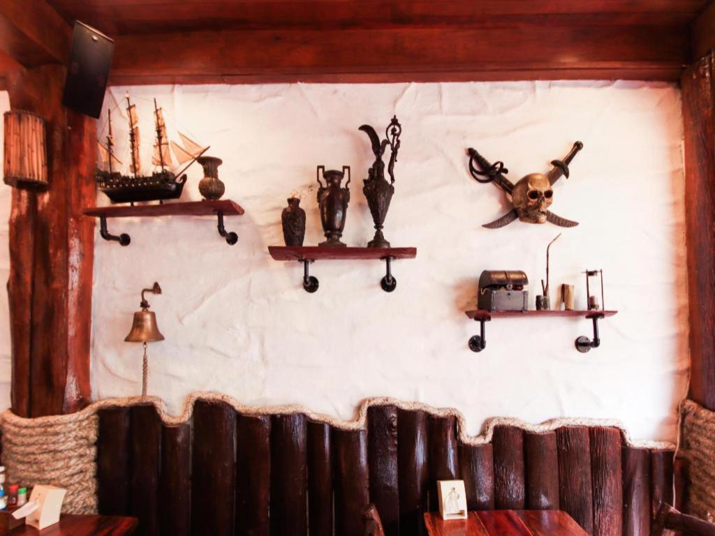 Oyo 1103 Pirates House Hotel جزيرة في في المظهر الخارجي الصورة