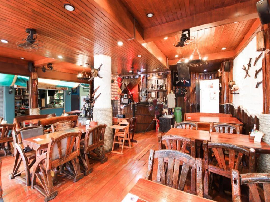 Oyo 1103 Pirates House Hotel جزيرة في في المظهر الخارجي الصورة